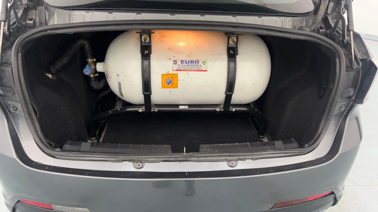 Used 2022 Tata Tigor XZ Plus CNG Cng Manual interior DICKY INSIDE VIEW