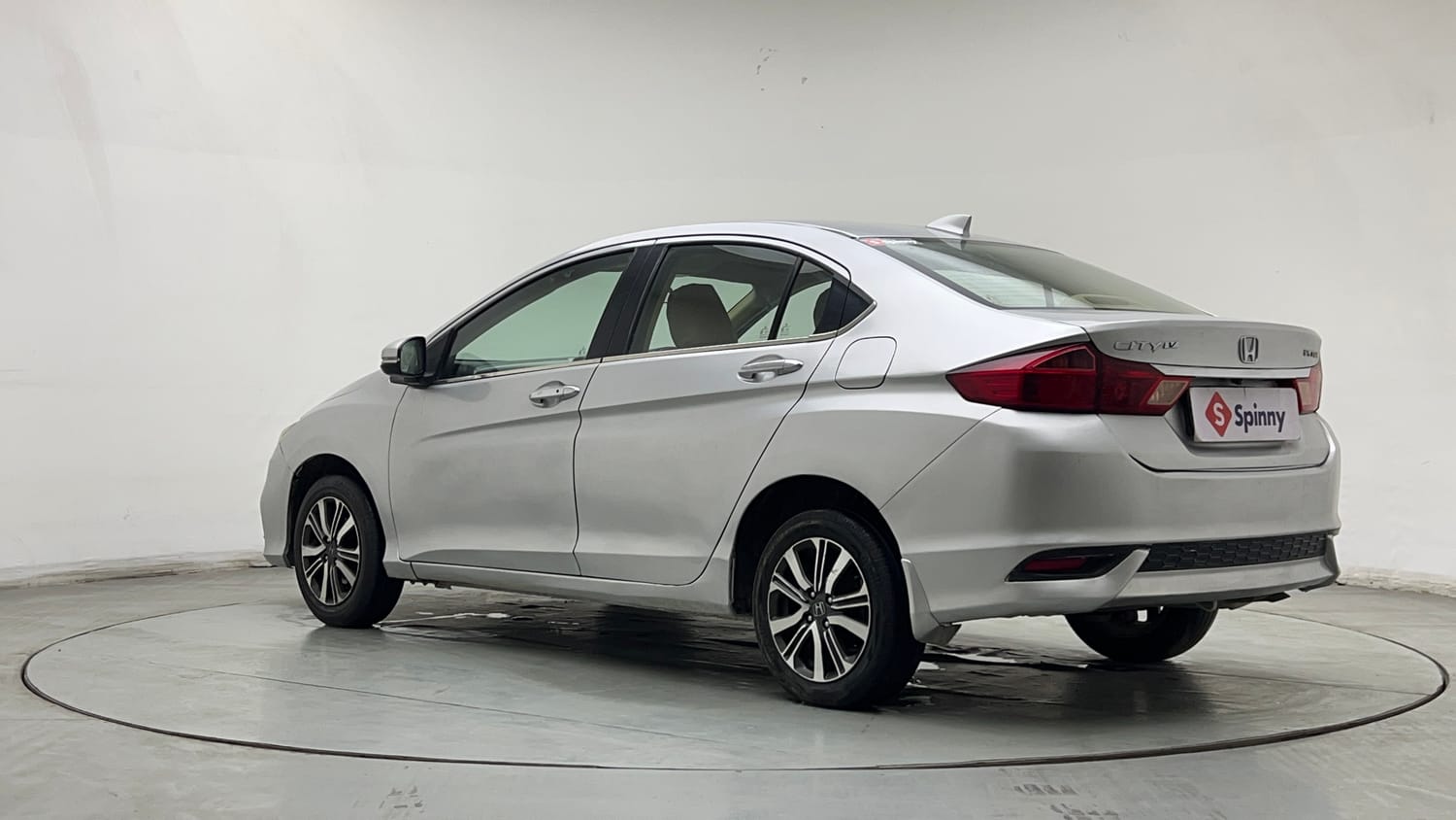 Used 2018 Honda City V Petrol Petrol Manual exterior LEFT REAR CORNER VIEW