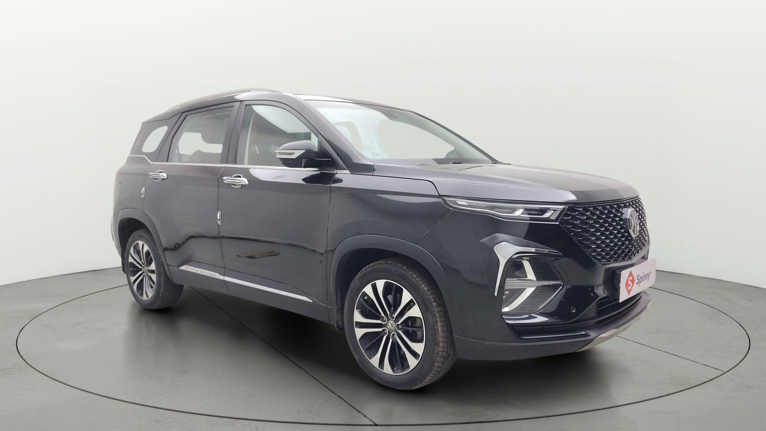 Used 2021 MG Motors Hector Plus Sharp 1.5 Petrol Turbo DCT 6-STR Petrol Automatic exterior RIGHT FRONT CORNER VIEW
