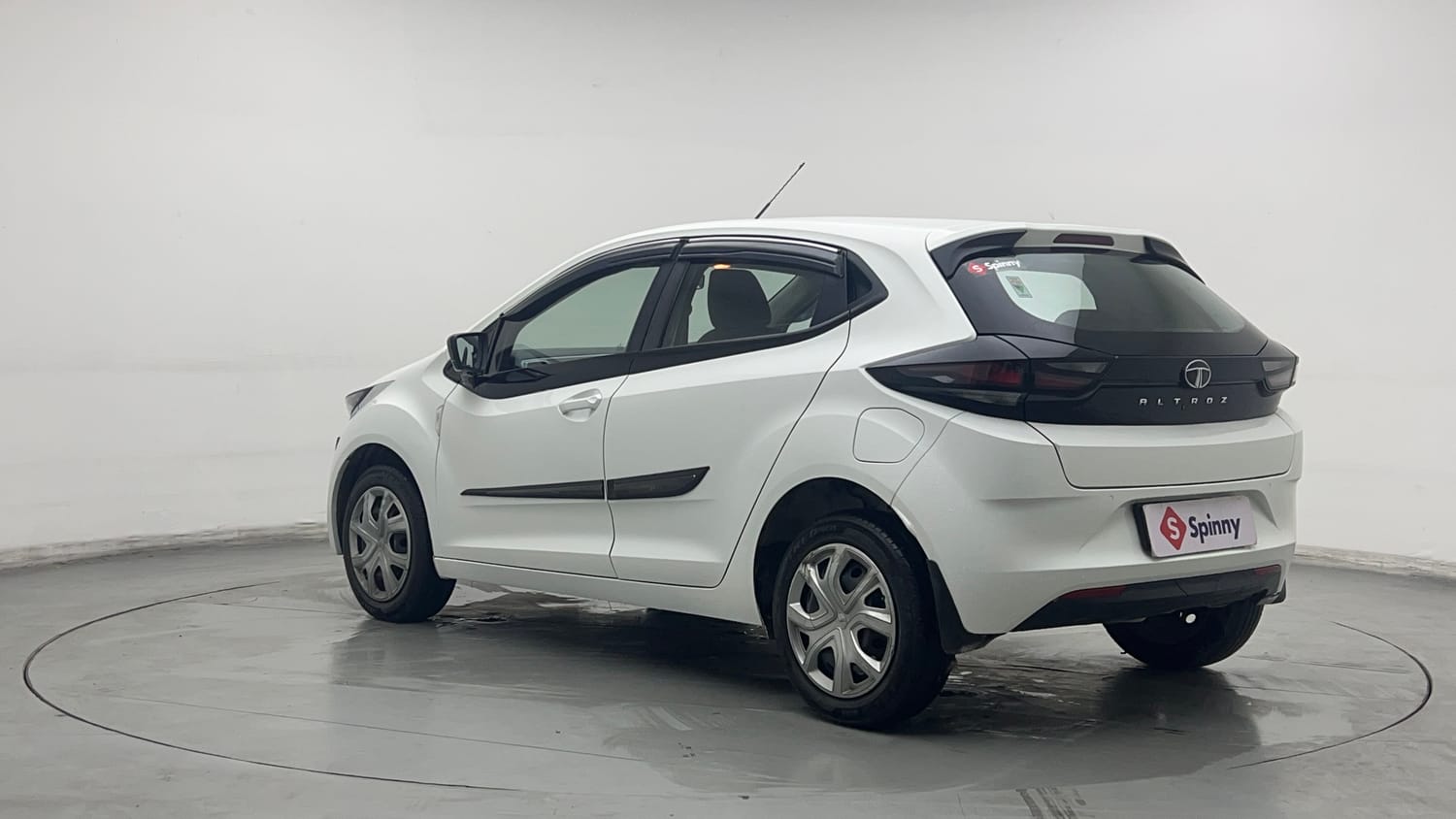 Used 2023 Tata Altroz XM Petrol Petrol Manual exterior LEFT REAR CORNER VIEW