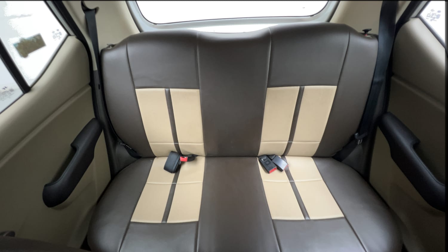 Used 2013 Hyundai i10 Era 1.1 iRDE2 Petrol Manual interior REAR SEAT CONDITION VIEW