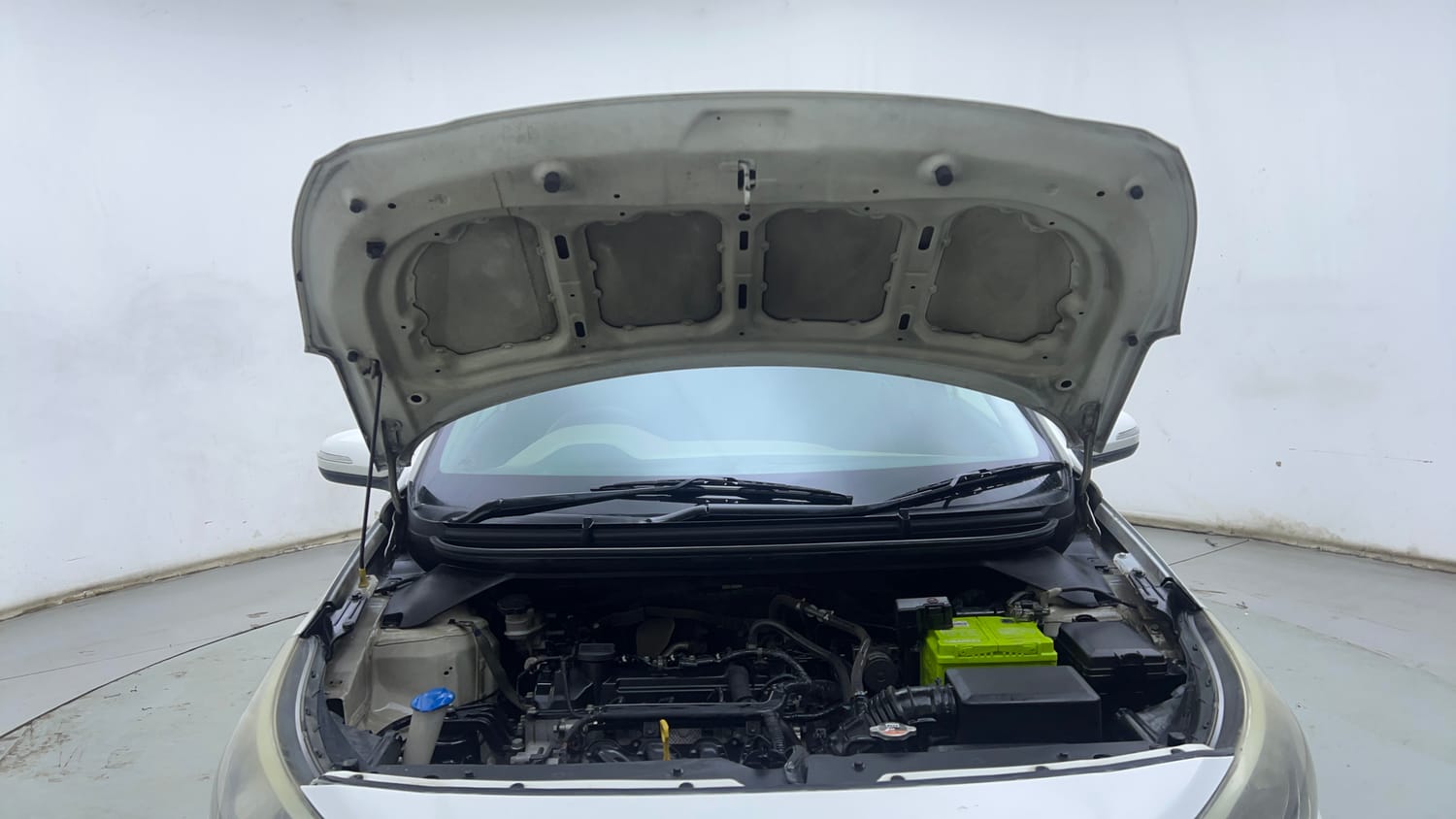 Used 2018 Hyundai Elite i20 Asta 1.2 AT Petrol Automatic engine ENGINE & BONNET OPEN FRONT VIEW