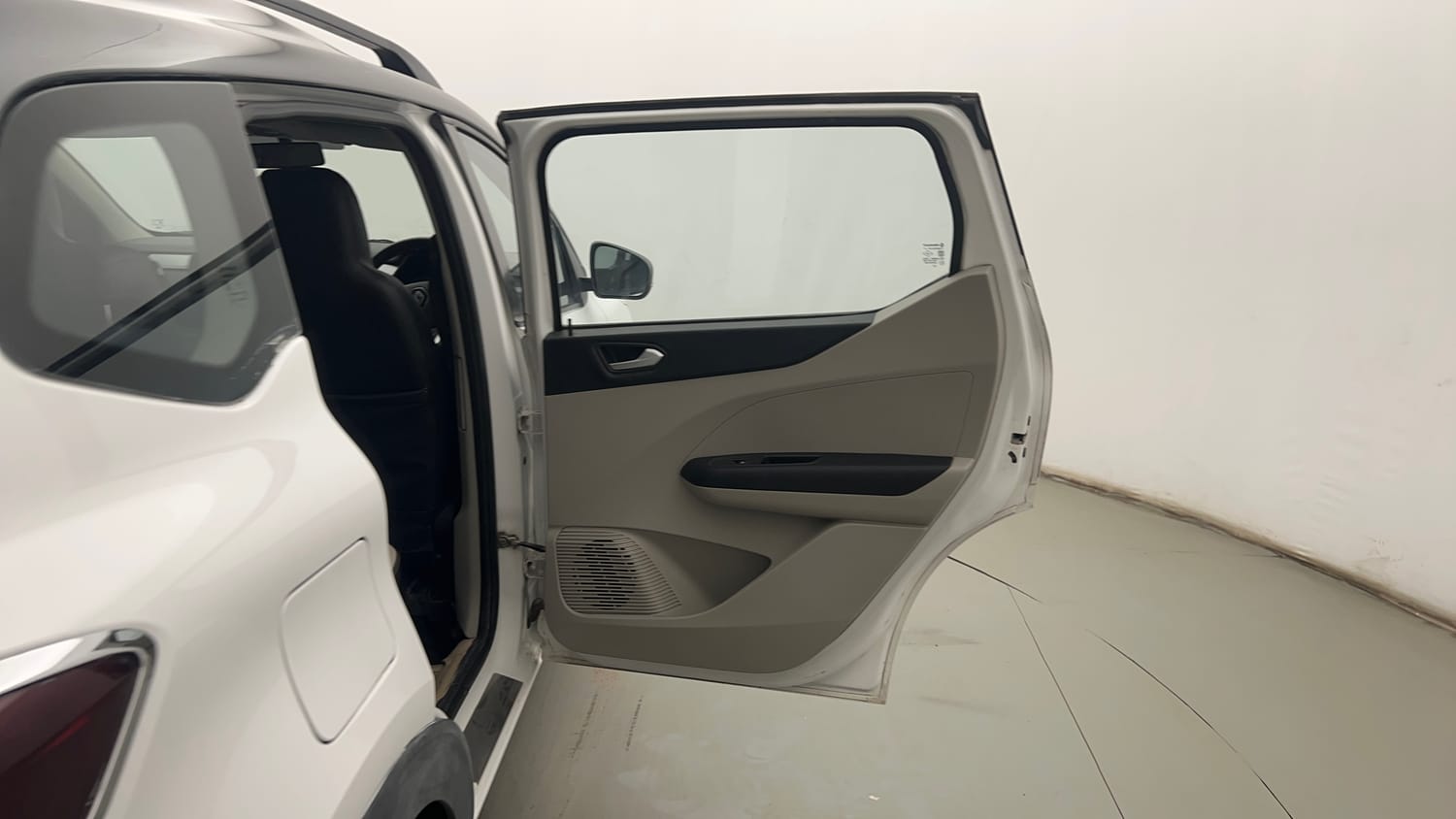 Used 2022 Renault Triber RXZ Dual Tone Petrol Manual interior RIGHT REAR DOOR OPEN VIEW