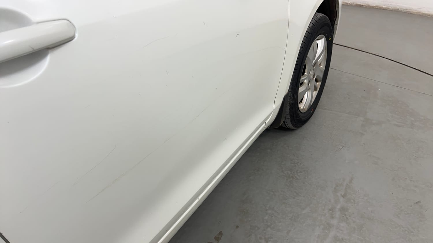 Used 2012 Maruti Suzuki Swift Dzire ZXI Petrol Manual dents MINOR SCRATCH