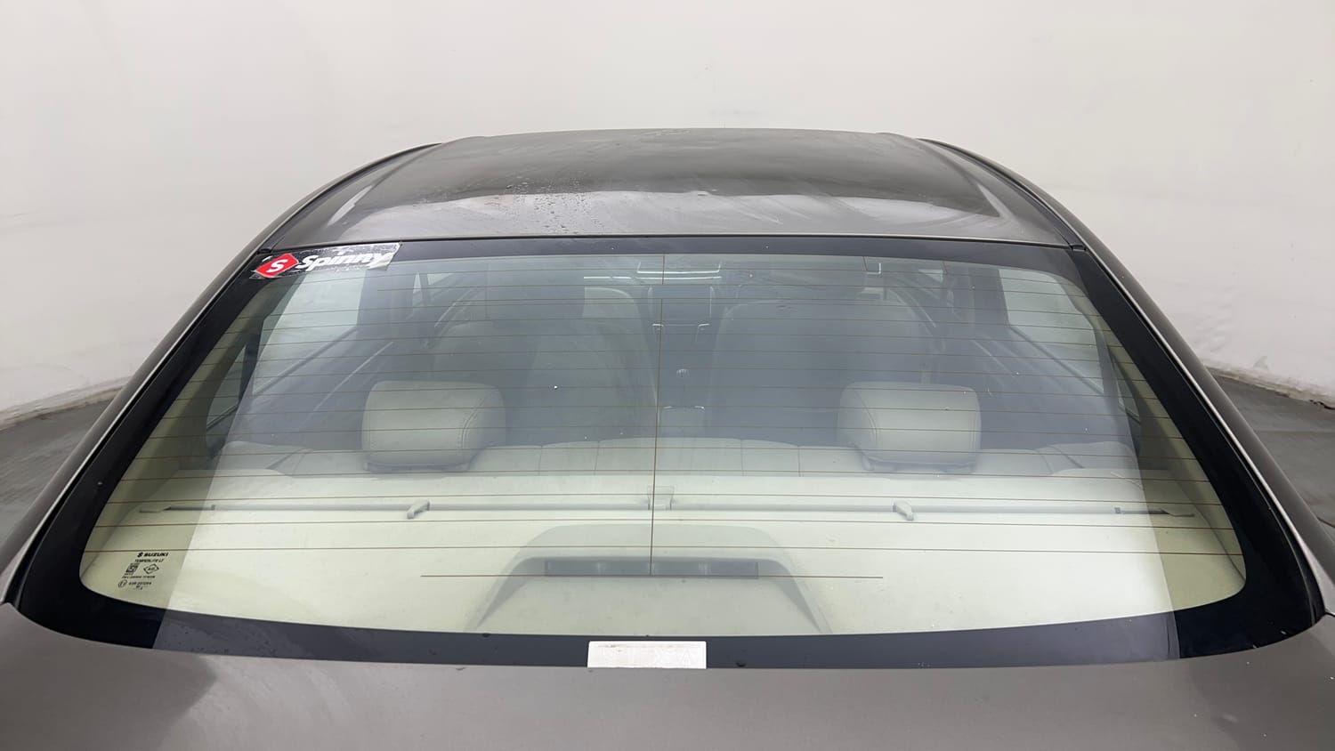 Used 2018 Maruti Suzuki Ciaz Alpha Hybrid 1.5 Petrol Manual exterior BACK WINDSHIELD VIEW