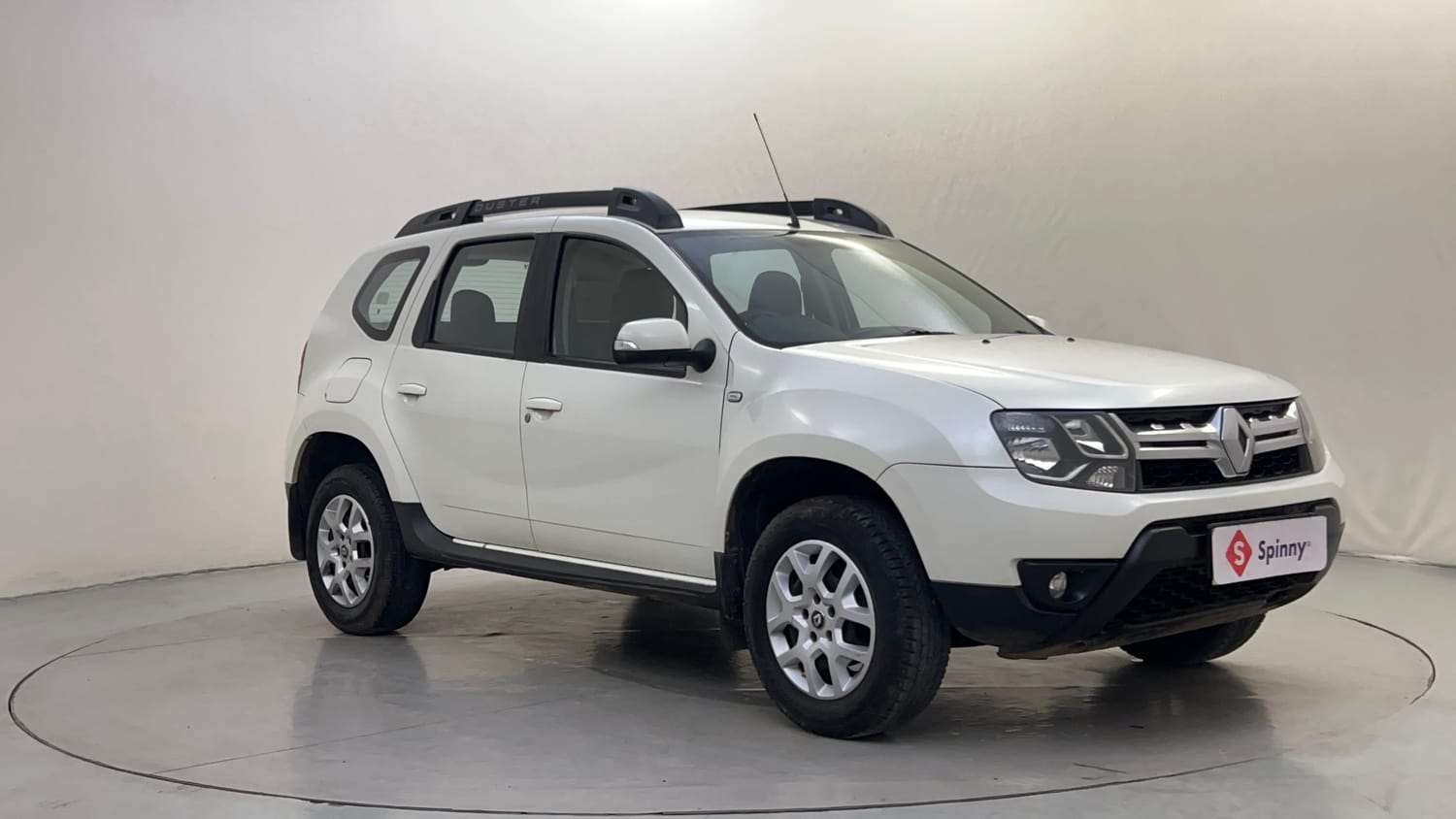 Used 2016 Renault Duster 110 PS RXL 4X2 MT Diesel Manual exterior RIGHT FRONT CORNER VIEW