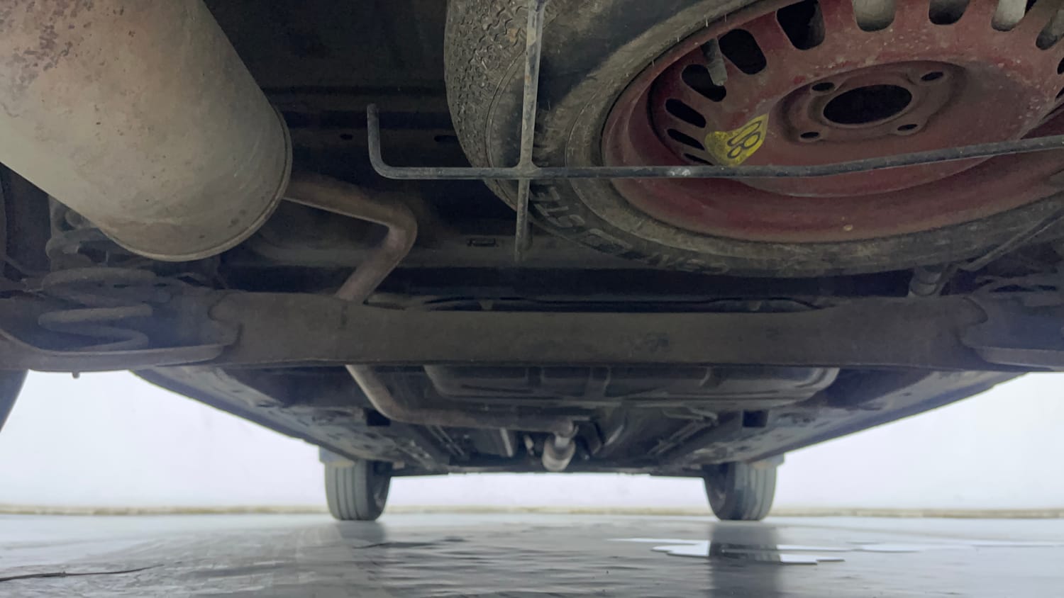 Used 2020 Renault Triber RXZ Petrol Manual extra REAR UNDERBODY VIEW (TAKEN FROM REAR)