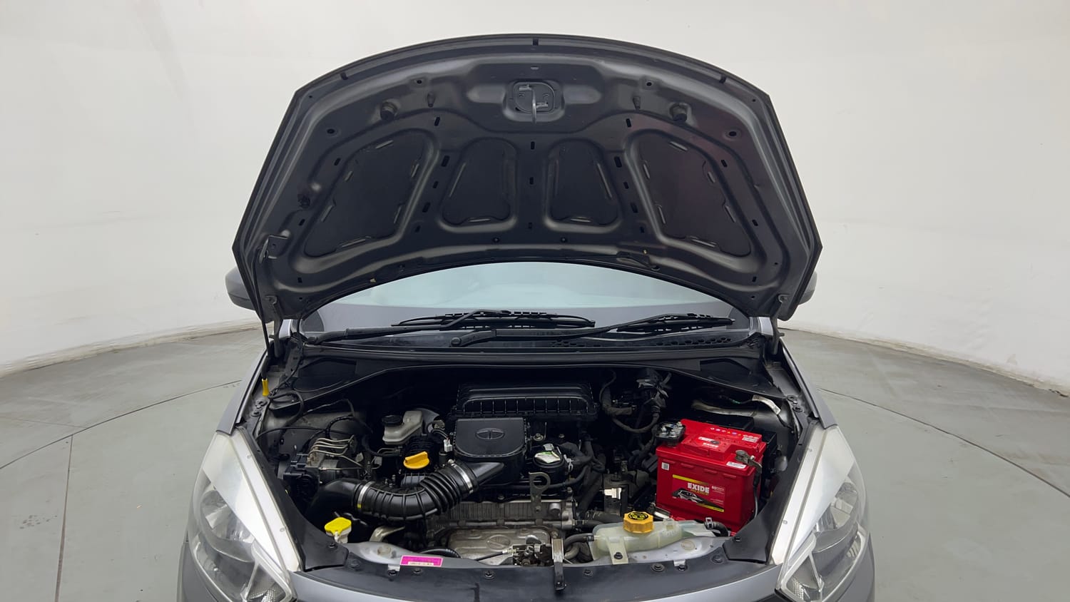 Used 2020 Tata Tiago Revotron XZA Petrol Automatic engine ENGINE & BONNET OPEN FRONT VIEW
