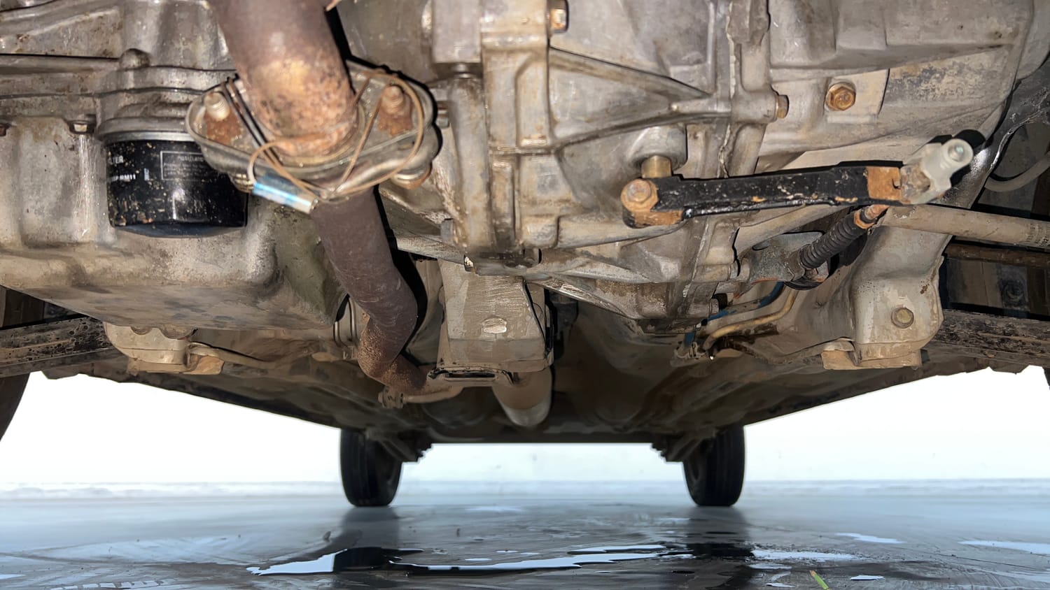 Used 2016 Maruti Suzuki Alto K10 LXi Petrol Manual extra FRONT LEFT UNDERBODY VIEW
