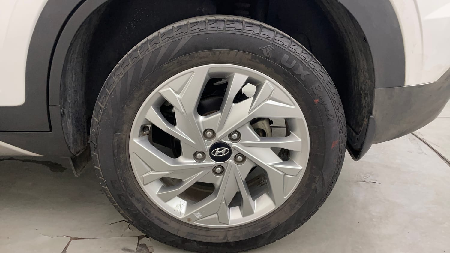 Used 2022 Hyundai Creta SX 1.5 Petrol Petrol Manual tyres LEFT REAR TYRE RIM VIEW