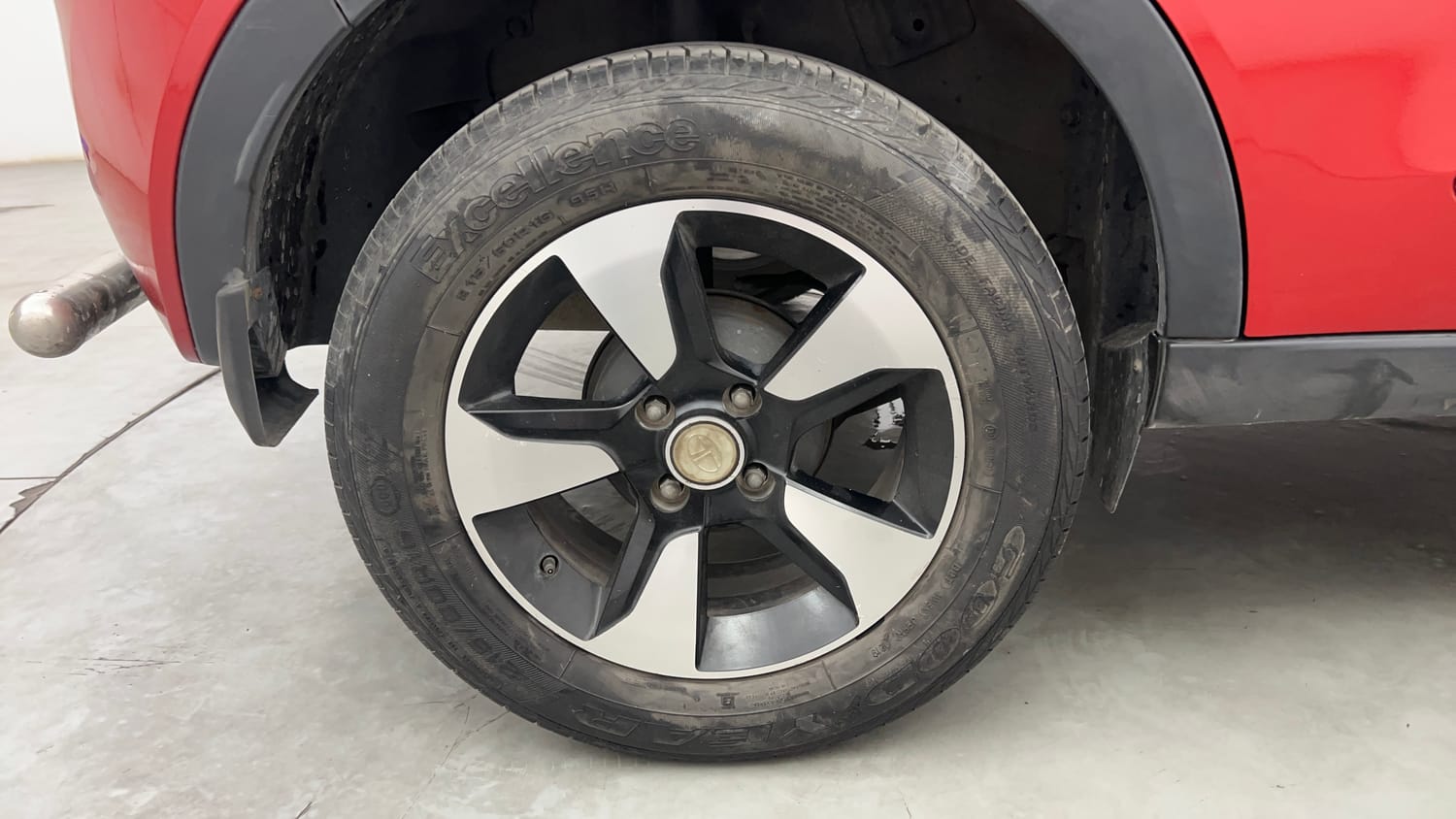 Used 2019 Tata Nexon XZ Plus Diesel Diesel Manual tyres RIGHT REAR TYRE RIM VIEW