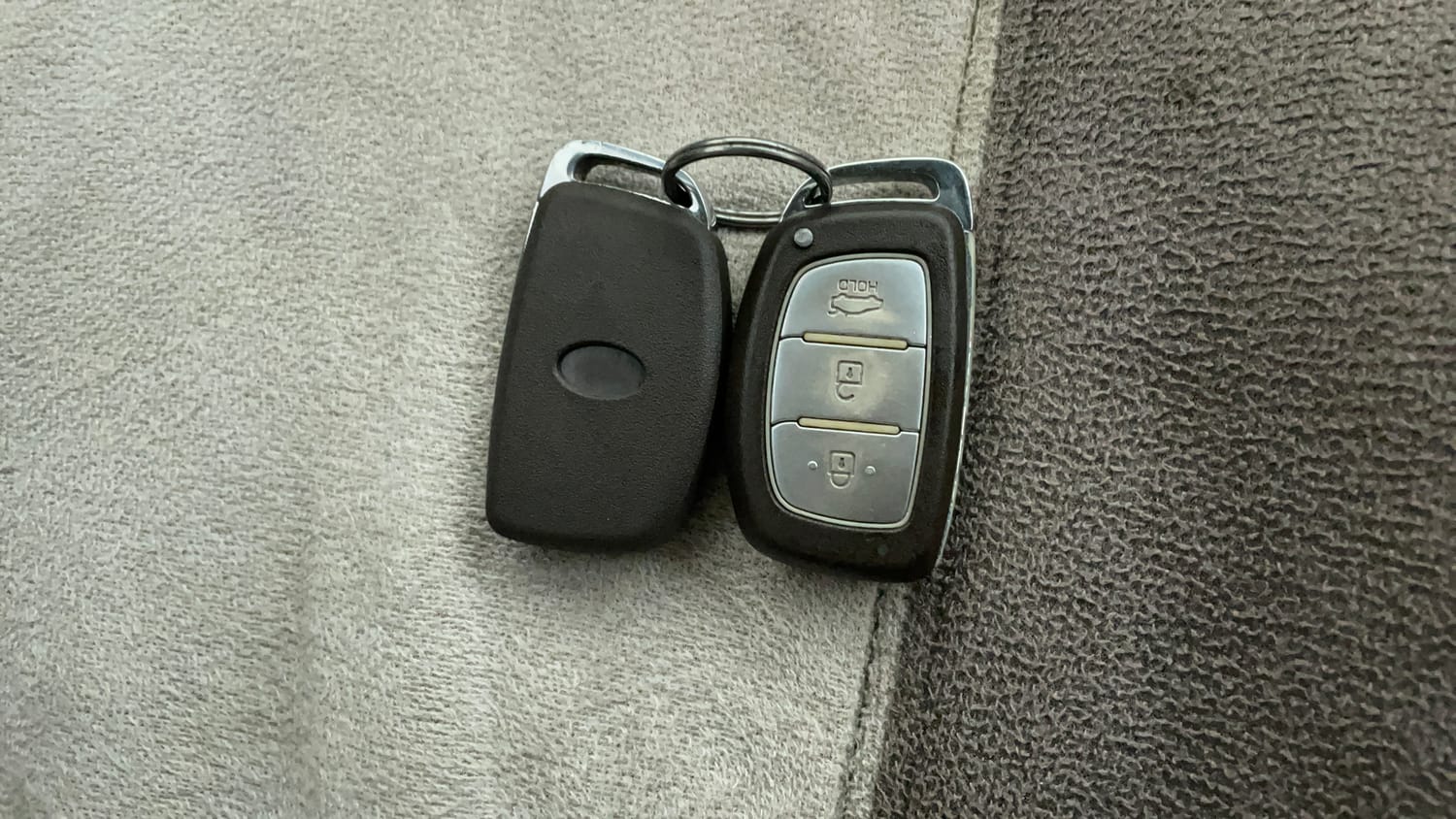Used 2014 Hyundai Grand i10 Sportz 1.2 Kappa VTVT Petrol Manual extra CAR KEY VIEW
