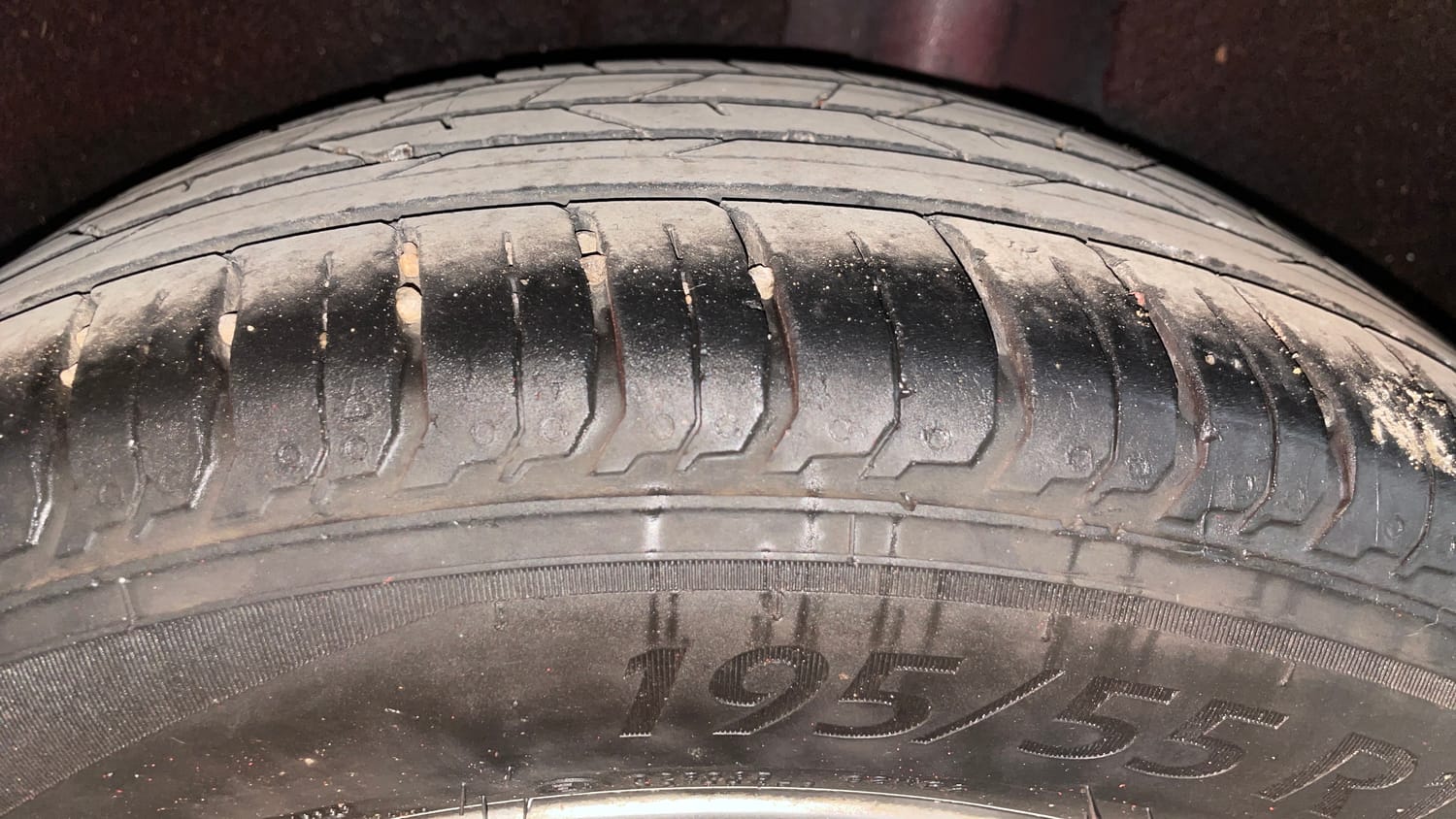 Used 2019 Maruti Suzuki Baleno Alpha 1.2 AT Petrol Automatic tyres LEFT REAR TYRE TREAD VIEW