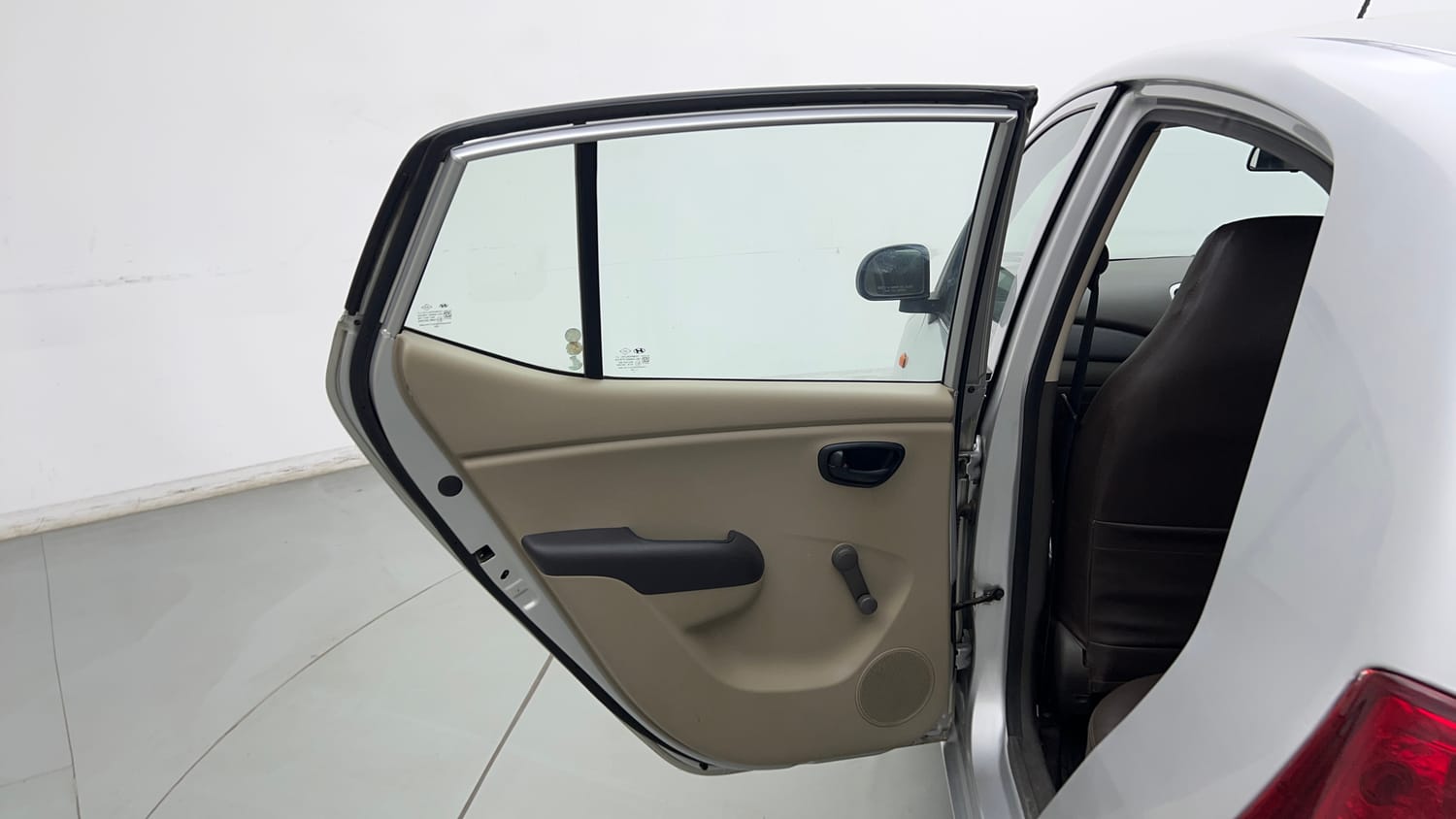 Used 2013 Hyundai i10 Era 1.1 iRDE2 Petrol Manual interior LEFT REAR DOOR OPEN VIEW