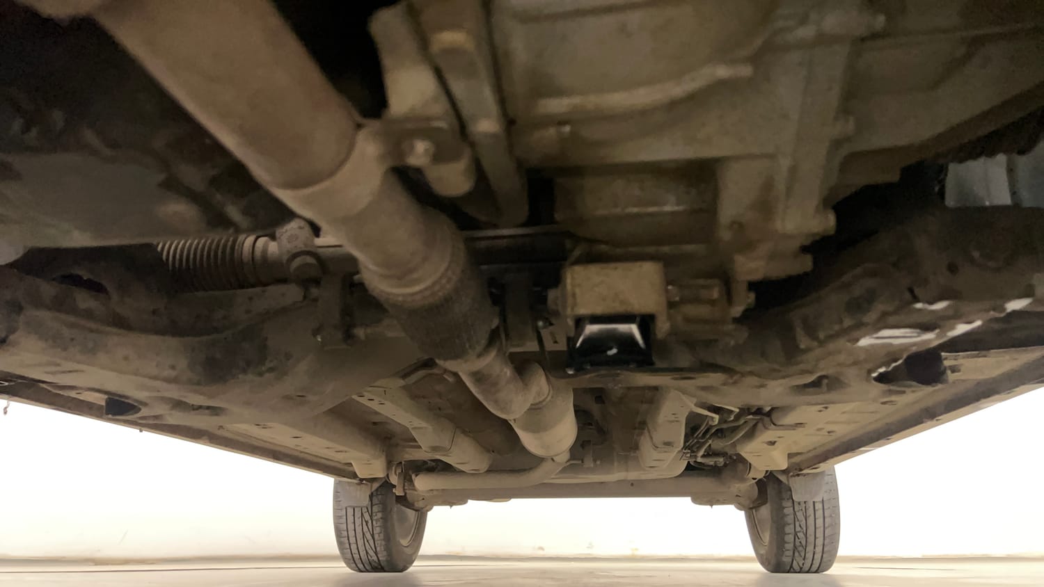 Used 2021 Tata Nexon XZ Plus (O) Petrol Manual extra FRONT LEFT UNDERBODY VIEW