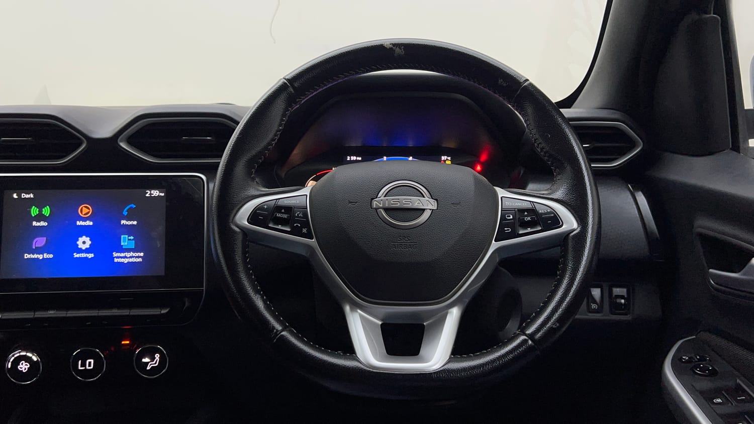 Used 2022 Nissan Magnite XV Premium Turbo CVT Petrol Automatic interior STEERING VIEW