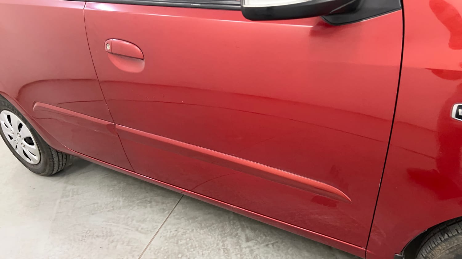 Used 2013 Hyundai i10 Sportz 1.2 AT Kappa2 Petrol Automatic dents MINOR SCRATCH