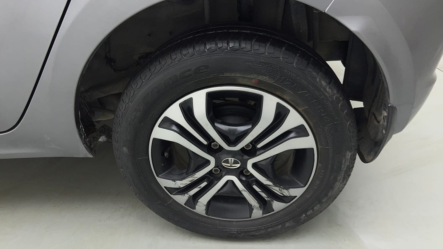 Used 2020 Tata Tiago Revotron XZA Petrol Automatic tyres LEFT REAR TYRE RIM VIEW