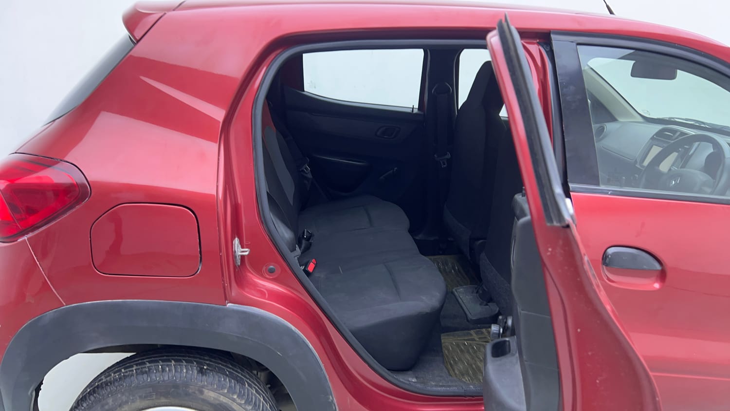 Used 2017 Renault Kwid 1.0 RXT AMT Opt Petrol Automatic interior RIGHT SIDE REAR DOOR CABIN VIEW