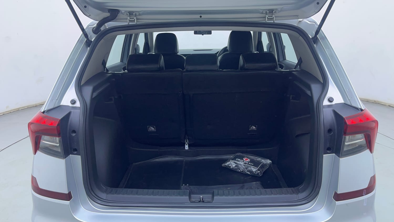 Used 2023 Skoda Kushaq Ambition 1.0L TSI MT Petrol Manual interior DICKY INSIDE VIEW