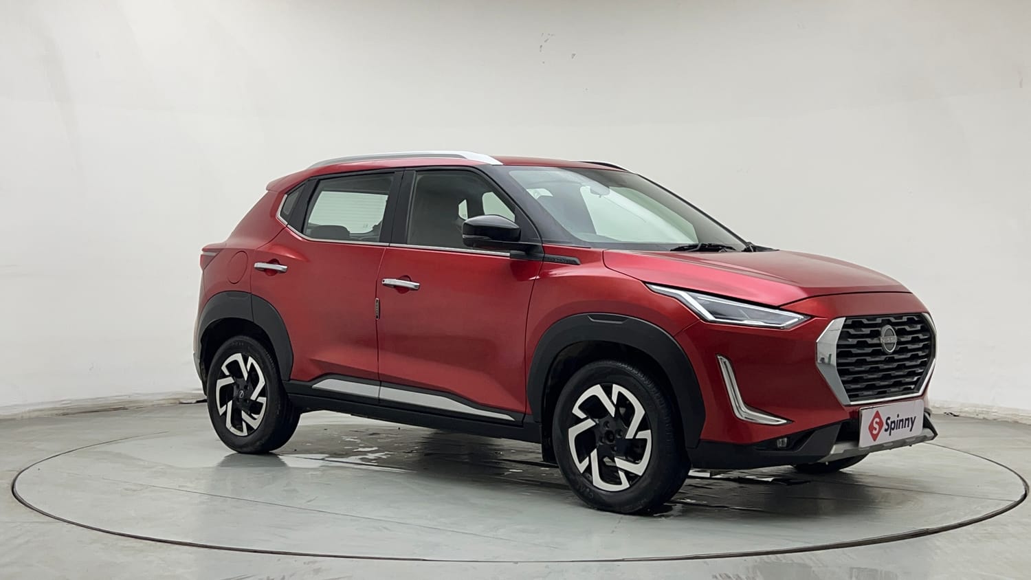 Used 2022 Nissan Magnite XV Premium Turbo CVT Petrol Automatic exterior RIGHT FRONT CORNER VIEW