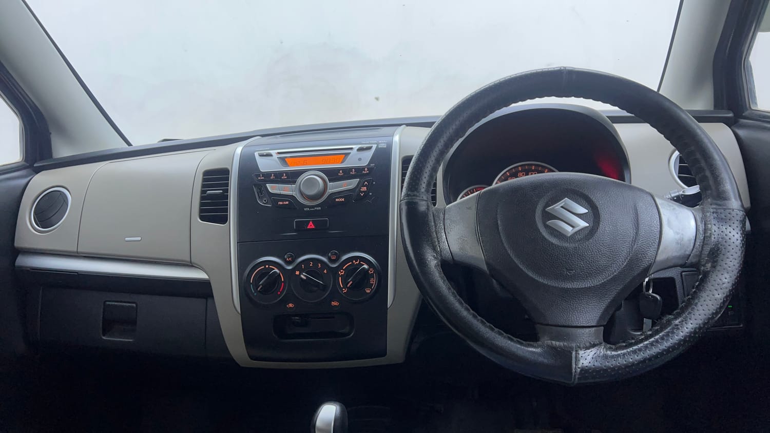 Used 2016 Maruti Suzuki Wagon R 1.0 VXI AMT Petrol Automatic interior DASHBOARD VIEW
