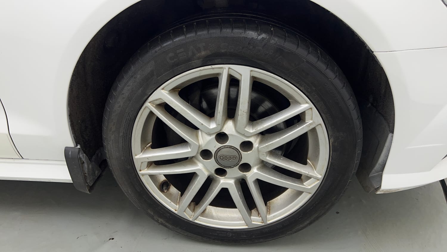 Used 2017 audi A6 35 TFSI S Line Matrix Petrol Automatic tyres RIGHT FRONT TYRE RIM VIEW
