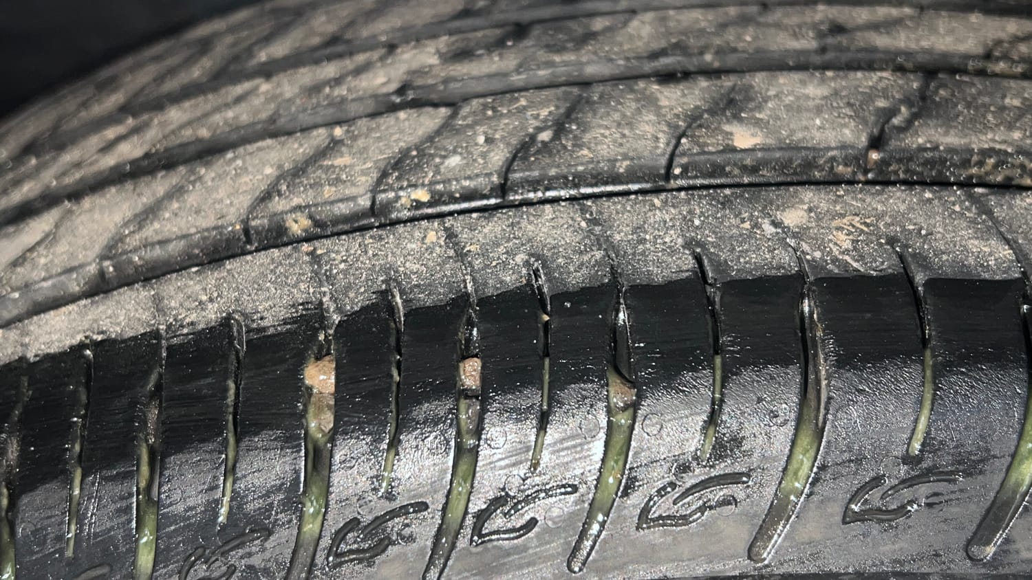Used 2025 Kia Syros HTX 1.5 Diesel 6MT Diesel Manual tyres RIGHT REAR TYRE TREAD VIEW