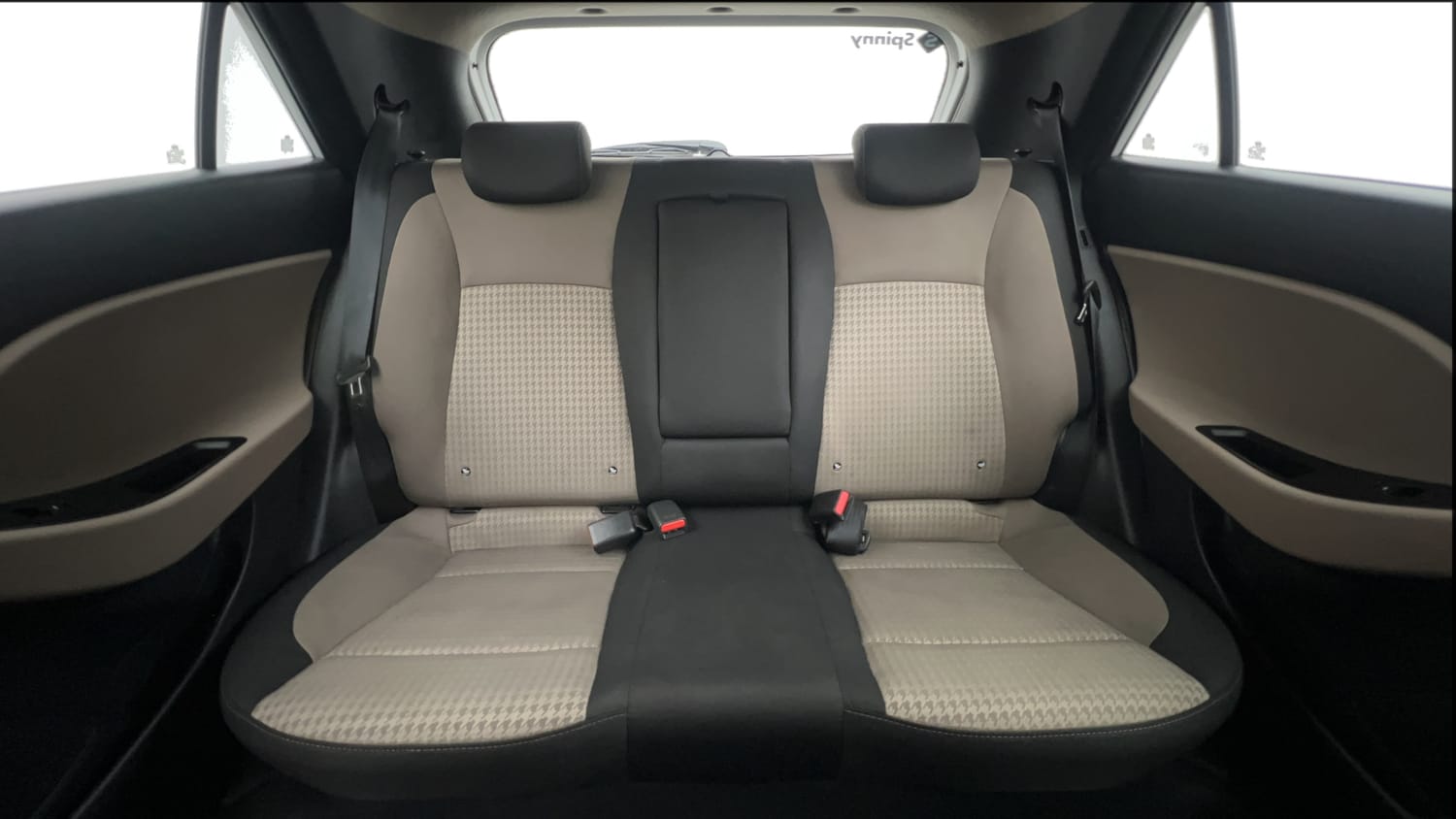 Used 2018 Hyundai Elite i20 Asta 1.2 (O) Petrol Manual interior REAR SEAT CONDITION VIEW