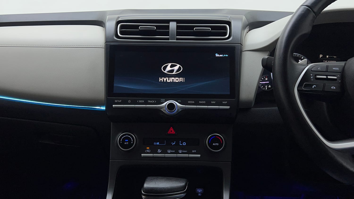 Used 2024 Hyundai Creta SX 1.5 Petrol IVT Petrol Automatic interior MUSIC SYSTEM & AC CONTROL VIEW