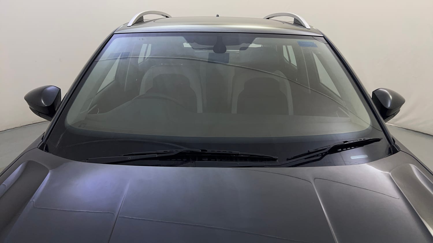 Used 2022 Volkswagen Taigun Topline 1.0 TSI MT Petrol Manual exterior FRONT WINDSHIELD VIEW