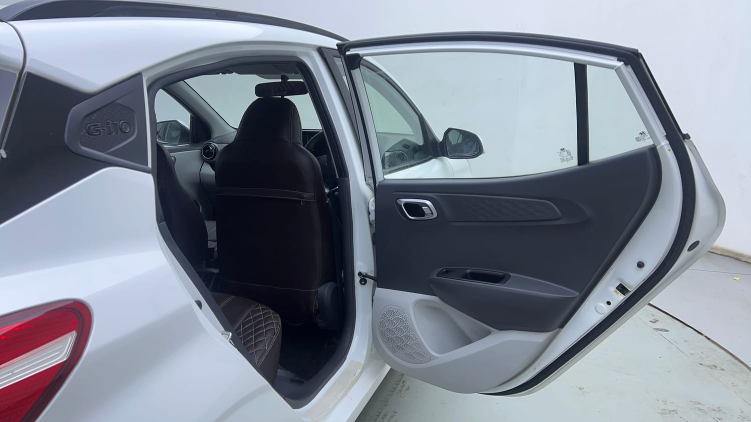 Used 2022 Hyundai Grand i10 Nios Sportz U2 1.2 CRDi Diesel Manual interior RIGHT REAR DOOR OPEN VIEW