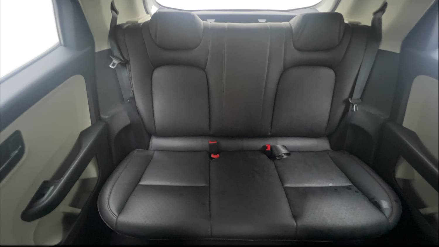 Used 2023 Tata Altroz XM Petrol Petrol Manual interior REAR SEAT CONDITION VIEW