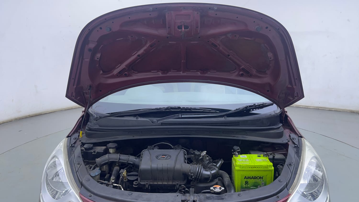 Used 2014 Hyundai i10 Magna 1.1 iRDE2 Petrol Manual engine ENGINE & BONNET OPEN FRONT VIEW