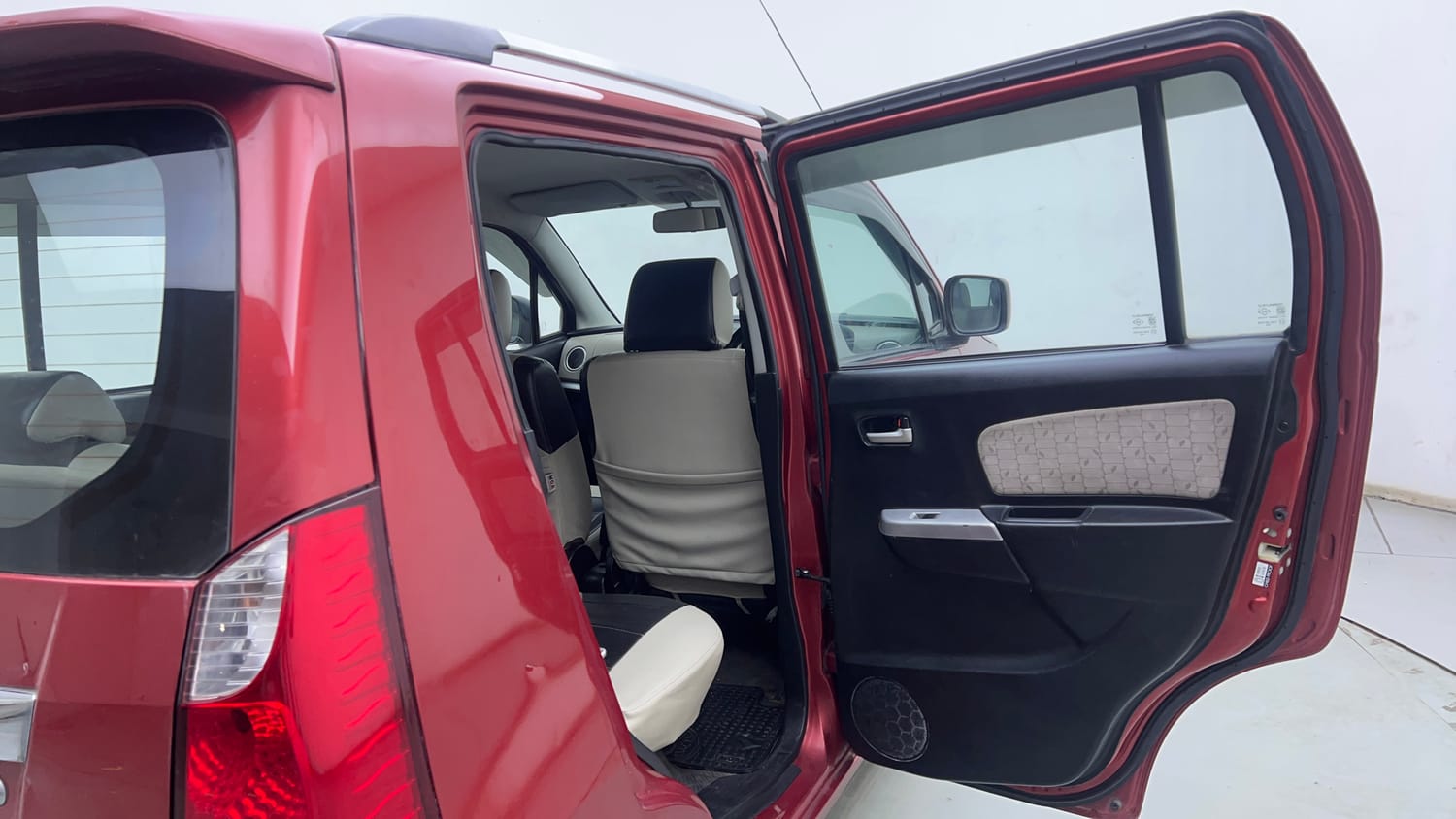 Used 2016 Maruti Suzuki Wagon R 1.0 VXI AMT Petrol Automatic interior RIGHT REAR DOOR OPEN VIEW