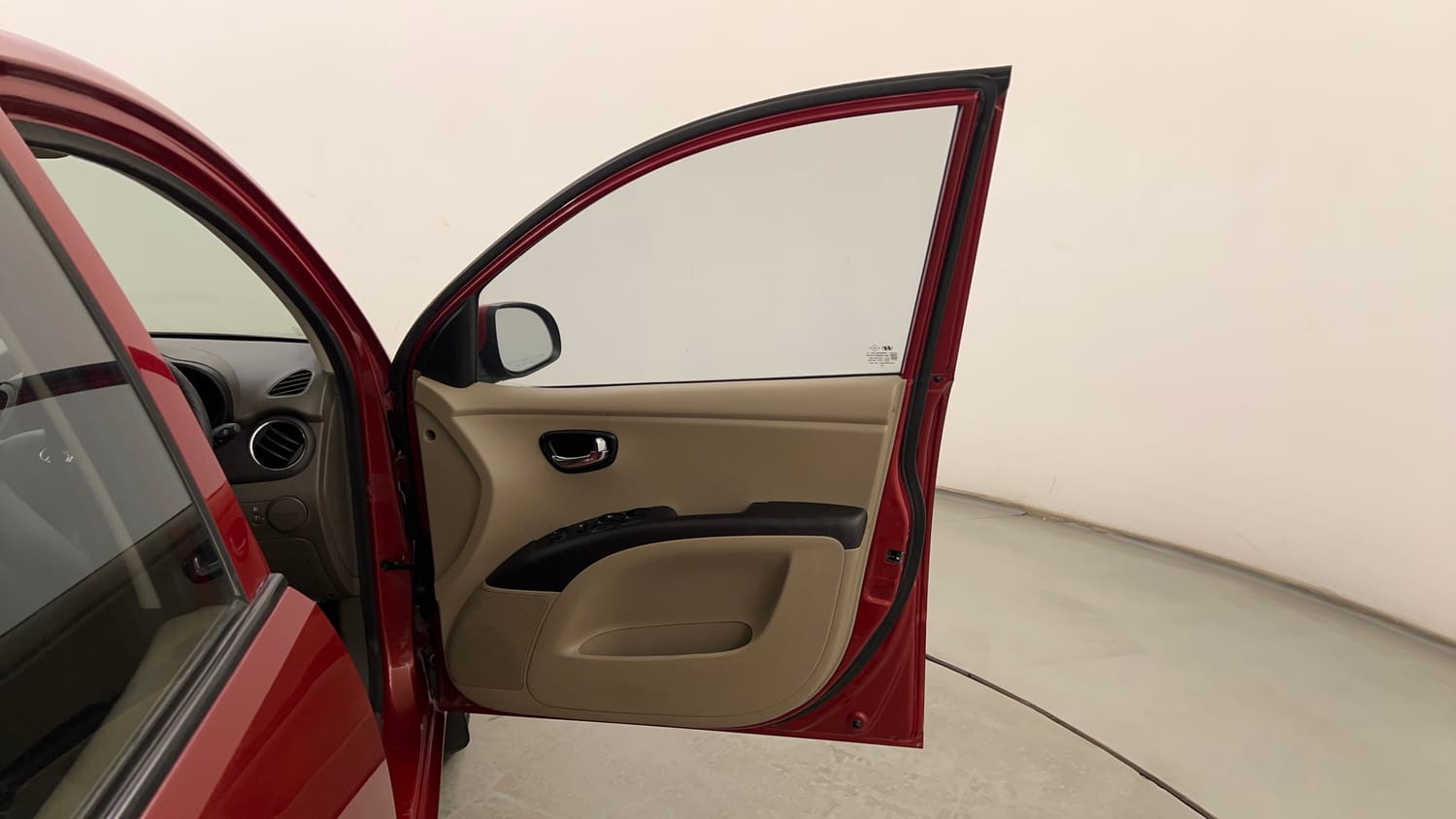 Used 2013 Hyundai i10 Sportz 1.2 AT Kappa2 Petrol Automatic interior RIGHT FRONT DOOR OPEN VIEW
