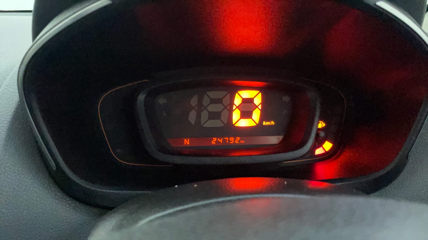 Used 2018 Renault Kwid 1.0 RXT AMT Opt Petrol Automatic interior CLUSTERMETER VIEW
