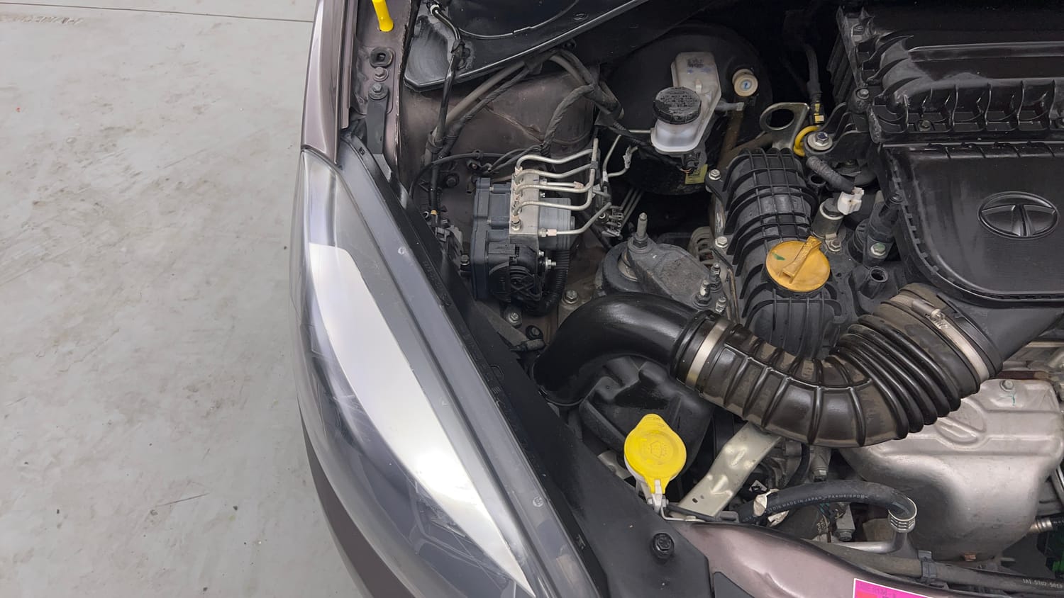 Used 2019 Tata Tiago Revotron XZ Plus Petrol Manual engine ENGINE RIGHT SIDE VIEW