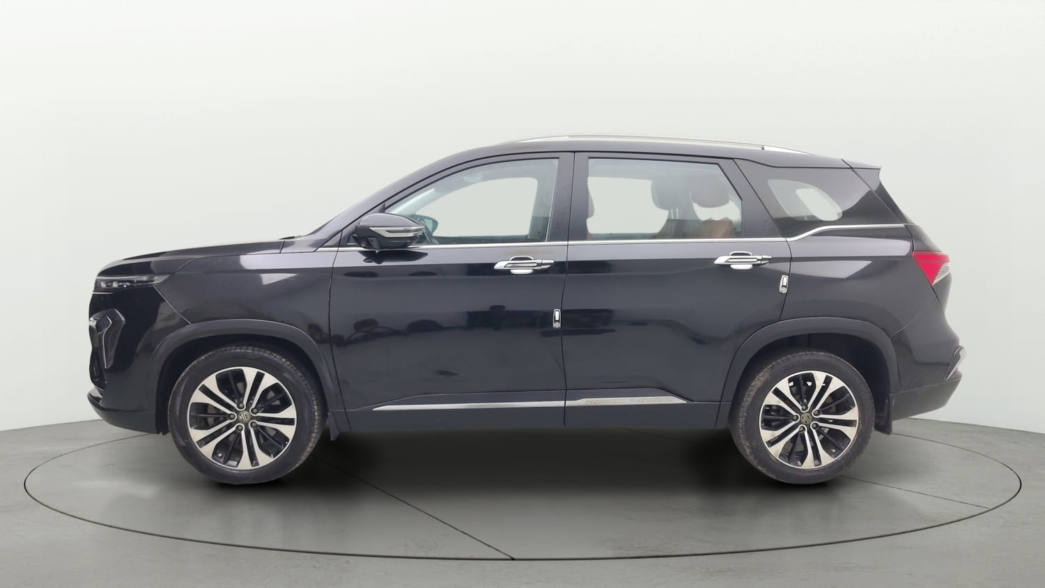 Used 2021 MG Motors Hector Plus Sharp 1.5 Petrol Turbo DCT 6-STR Petrol Automatic exterior LEFT SIDE VIEW