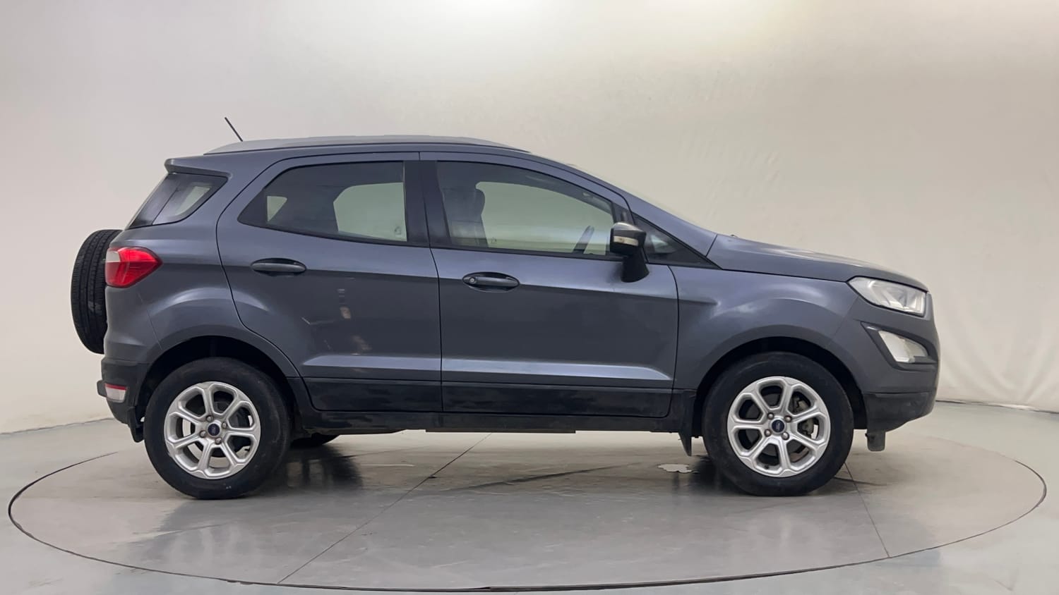 Used 2018 Ford EcoSport Titanium 1.5L TDCi Diesel Manual exterior RIGHT SIDE VIEW