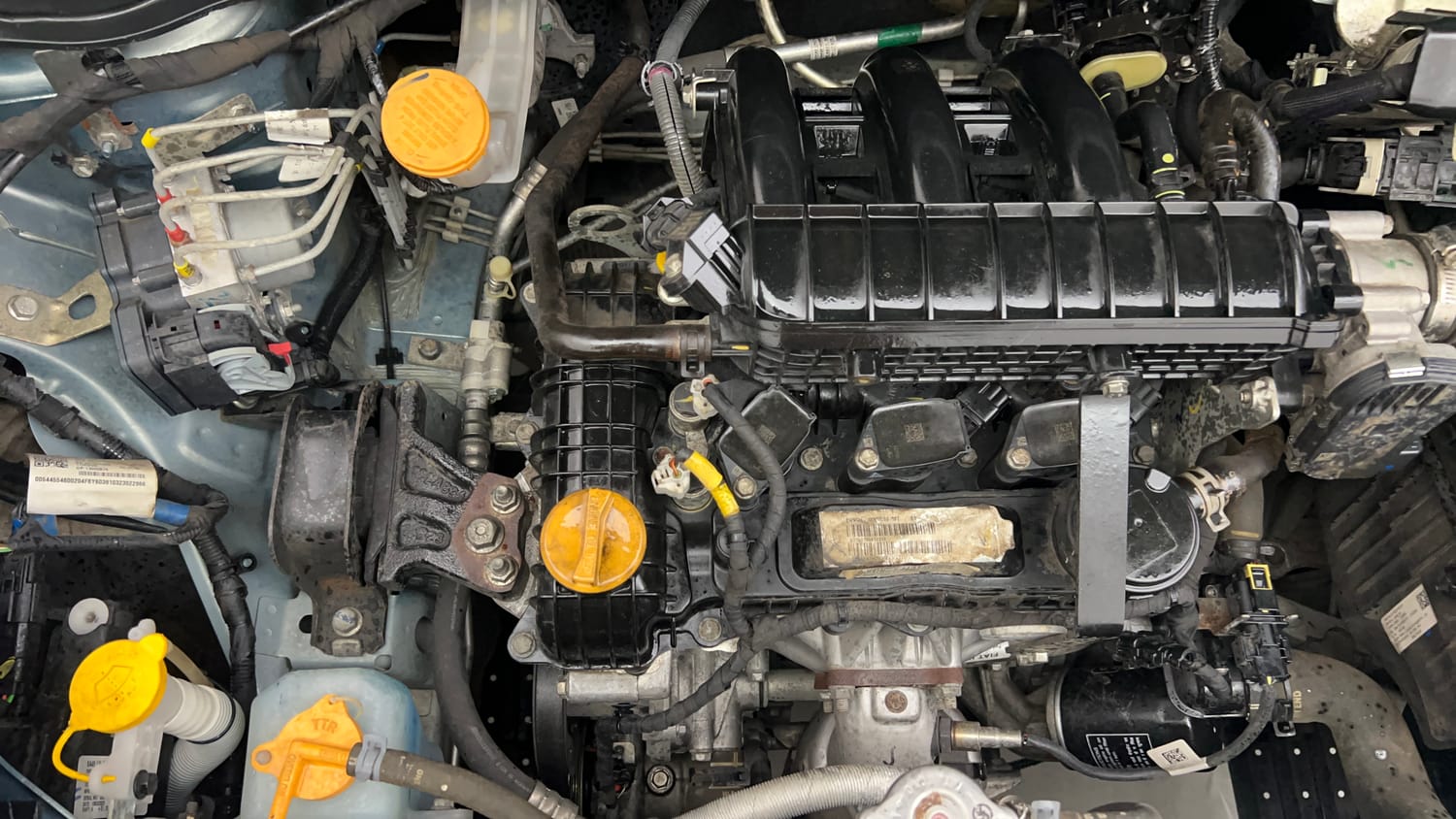 Used 2023 Tata Punch Adventure Rhythm Pack MT Petrol Manual engine ENGINE RIGHT SIDE VIEW