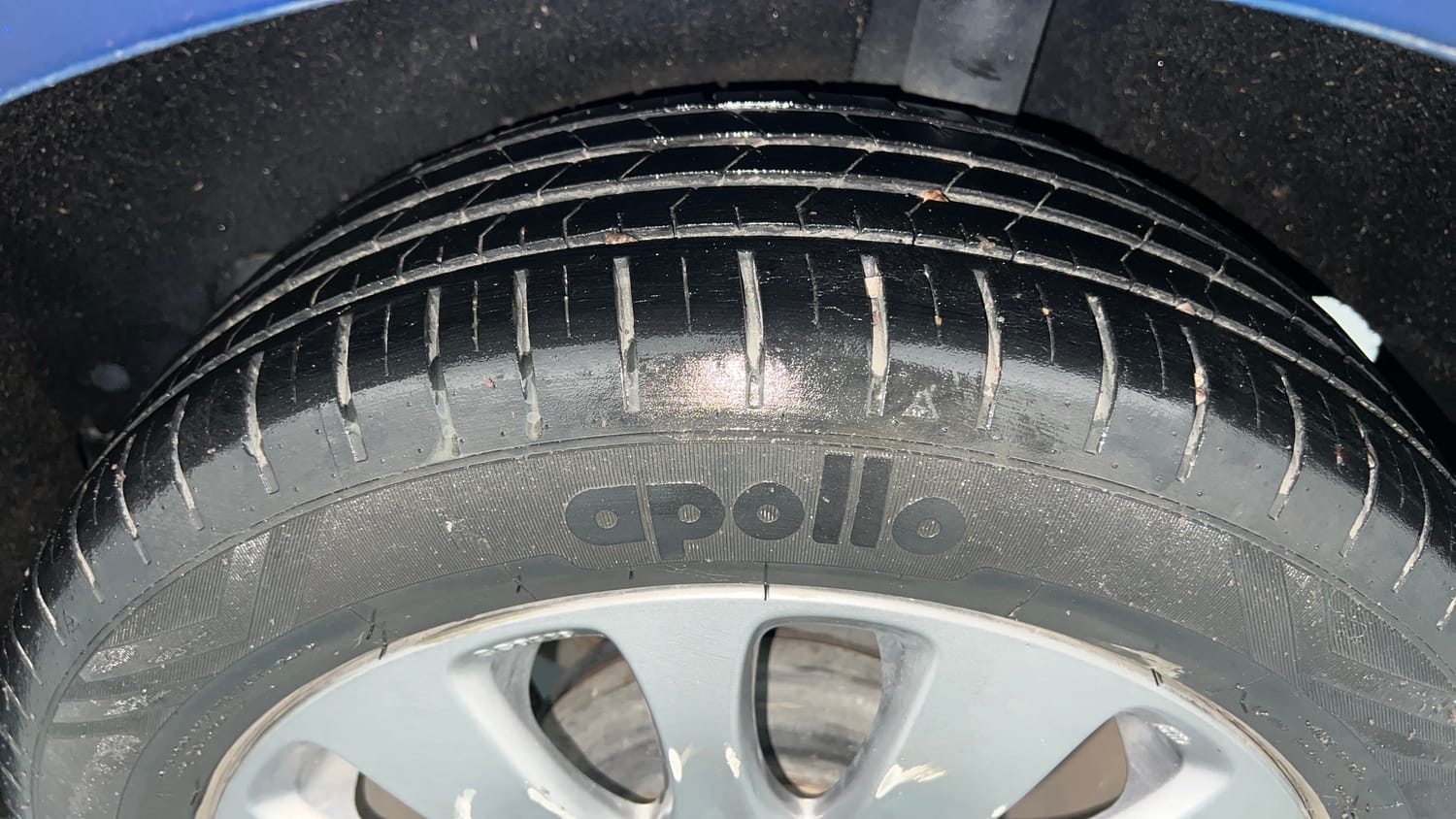 Used 2018 Maruti Suzuki Baleno Zeta 1.2 AT Petrol Automatic tyres LEFT REAR TYRE TREAD VIEW