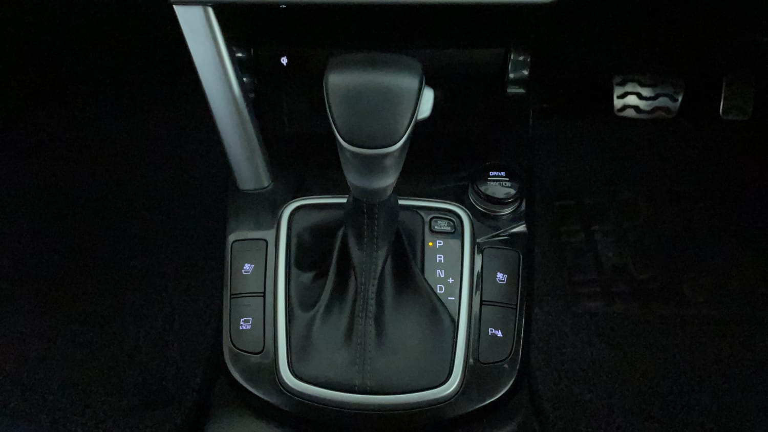 Used 2022 Kia Seltos X Line 1.4 DCT Petrol Automatic interior GEAR  KNOB VIEW