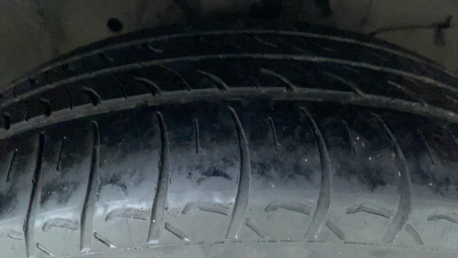 Used 2021 Honda Jazz ZX CVT Petrol Automatic tyres RIGHT FRONT TYRE TREAD VIEW