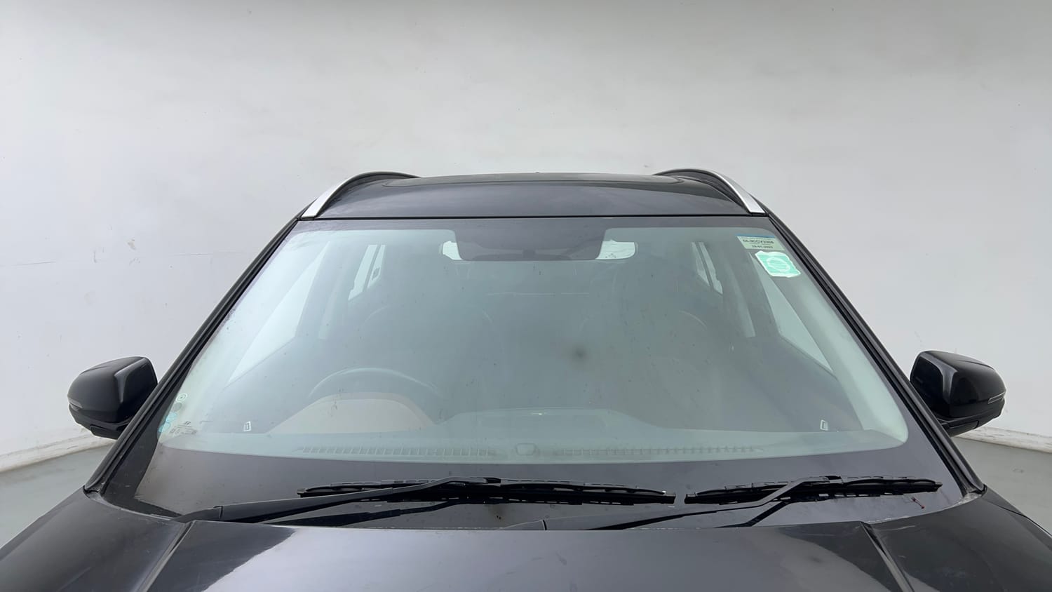 Used 2022 Hyundai Alcazar Signature (O) 7 Seater 1.5 Diesel AT Diesel Automatic exterior FRONT WINDSHIELD VIEW
