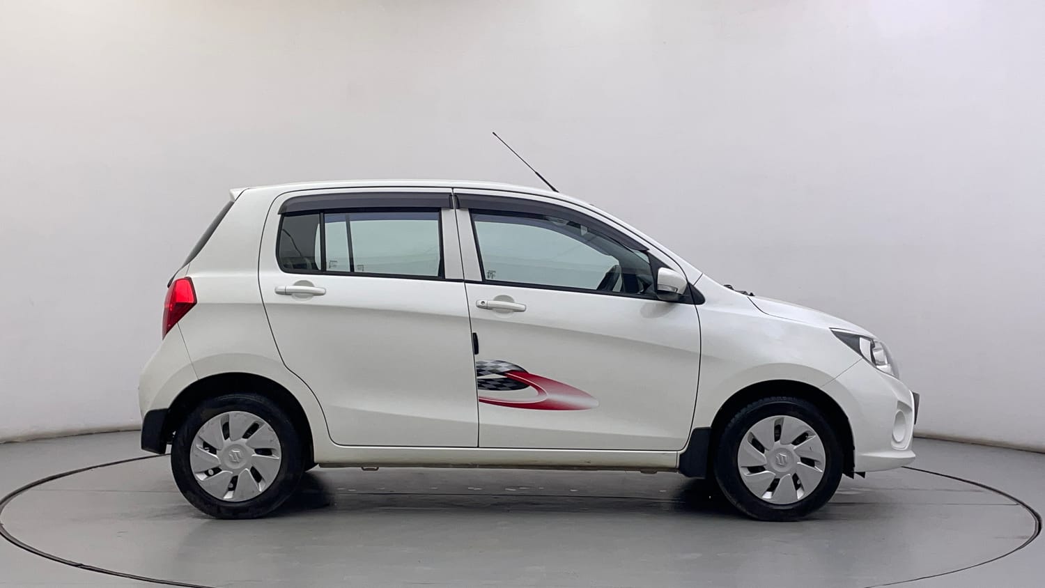 Used 2018 Maruti Suzuki Celerio ZXi Petrol Manual exterior RIGHT SIDE VIEW