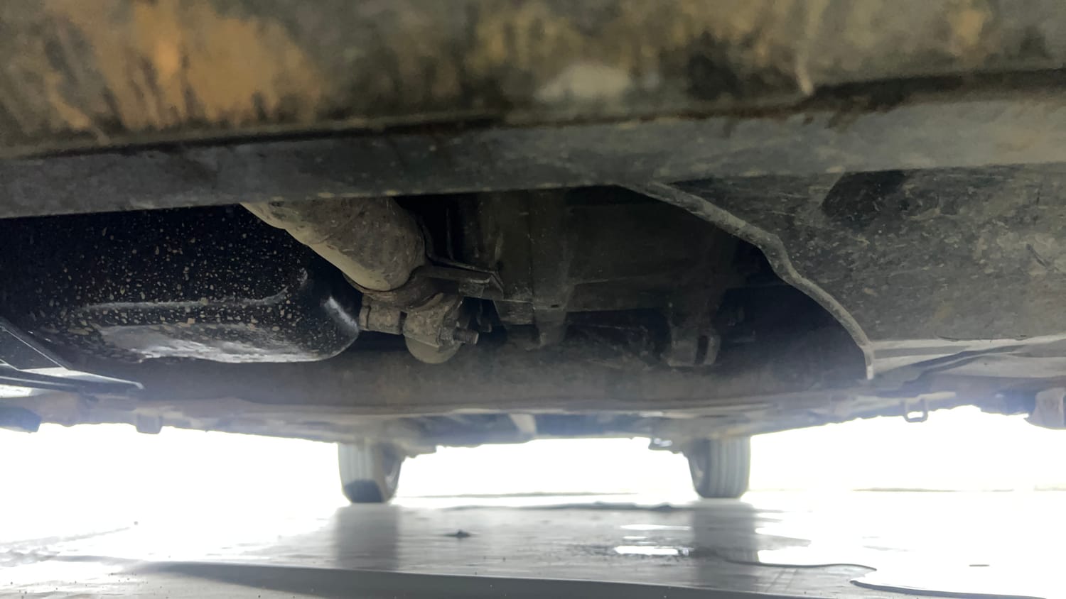 Used 2016 Maruti Suzuki Ertiga ZDI + SHVS Diesel Manual extra FRONT LEFT UNDERBODY VIEW