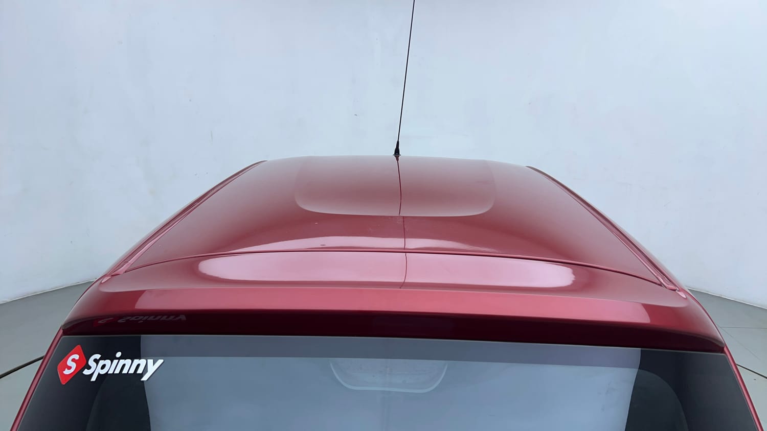Used 2017 Renault Kwid 1.0 RXT AMT Opt Petrol Automatic exterior EXTERIOR ROOF VIEW
