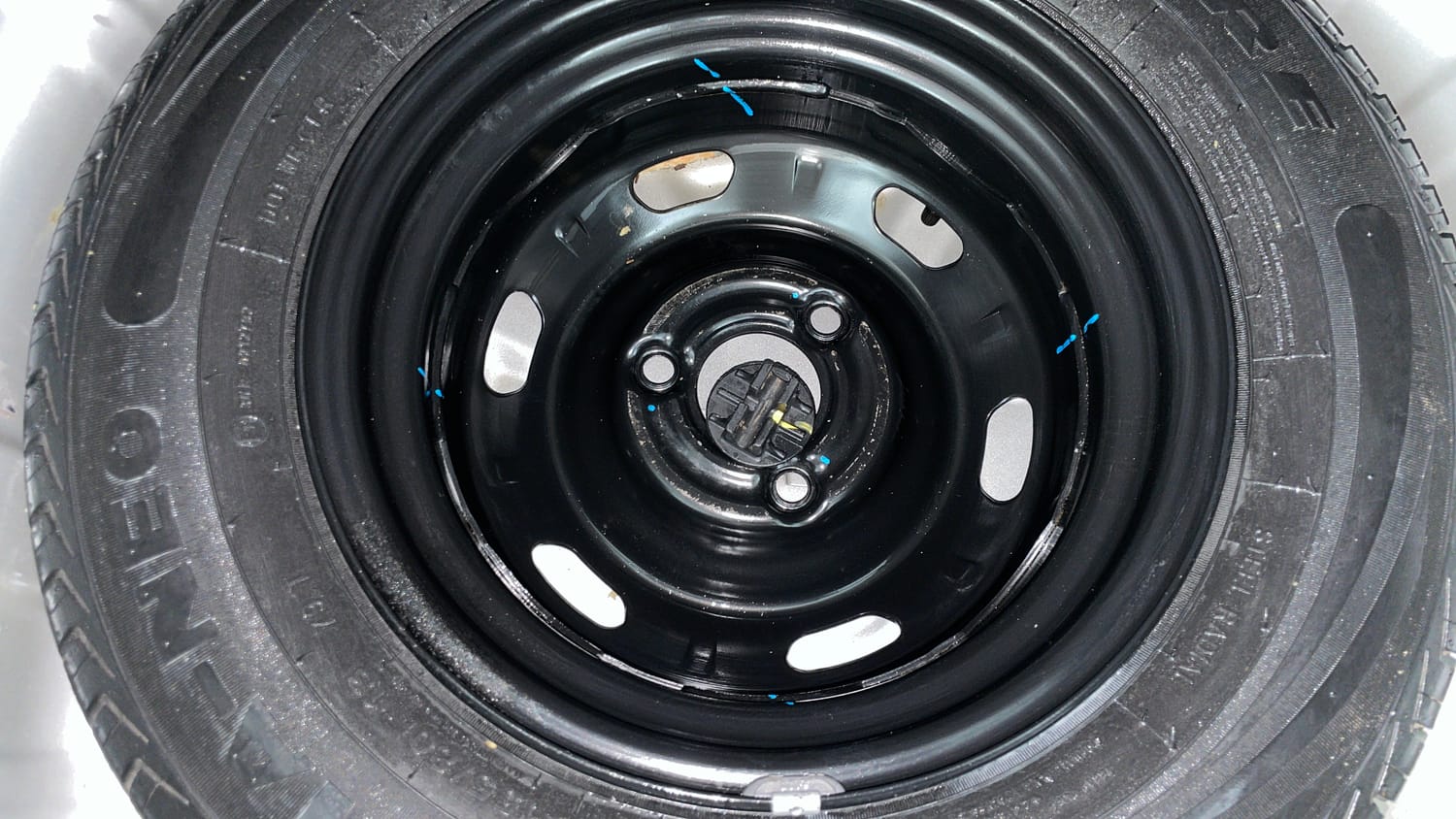 Used 2016 Renault Kwid RXT Petrol Manual tyres SPARE TYRE VIEW