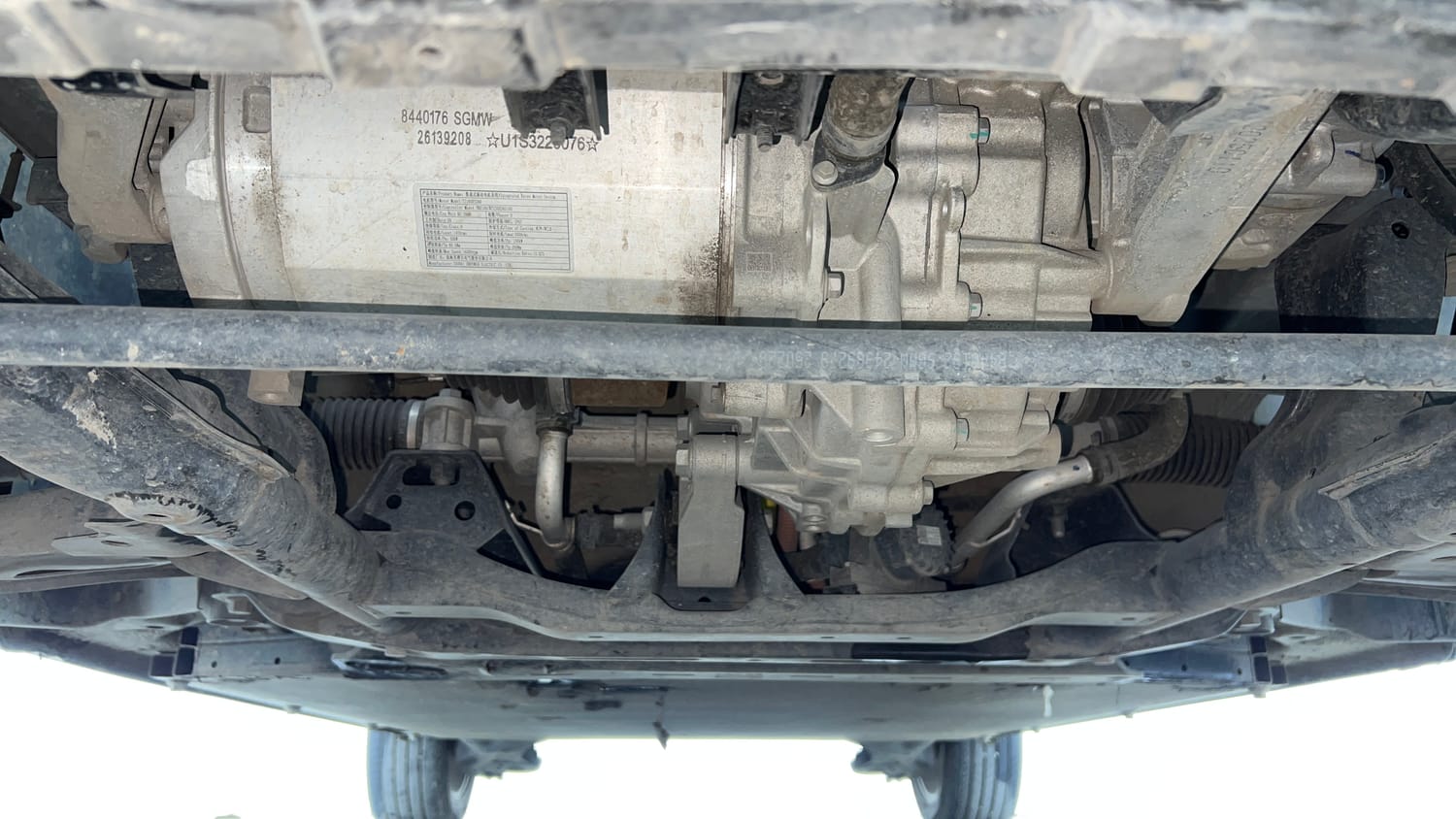 Used 2025 MG Motors Windsor EV Essence Pro Electric Automatic extra FRONT LEFT UNDERBODY VIEW